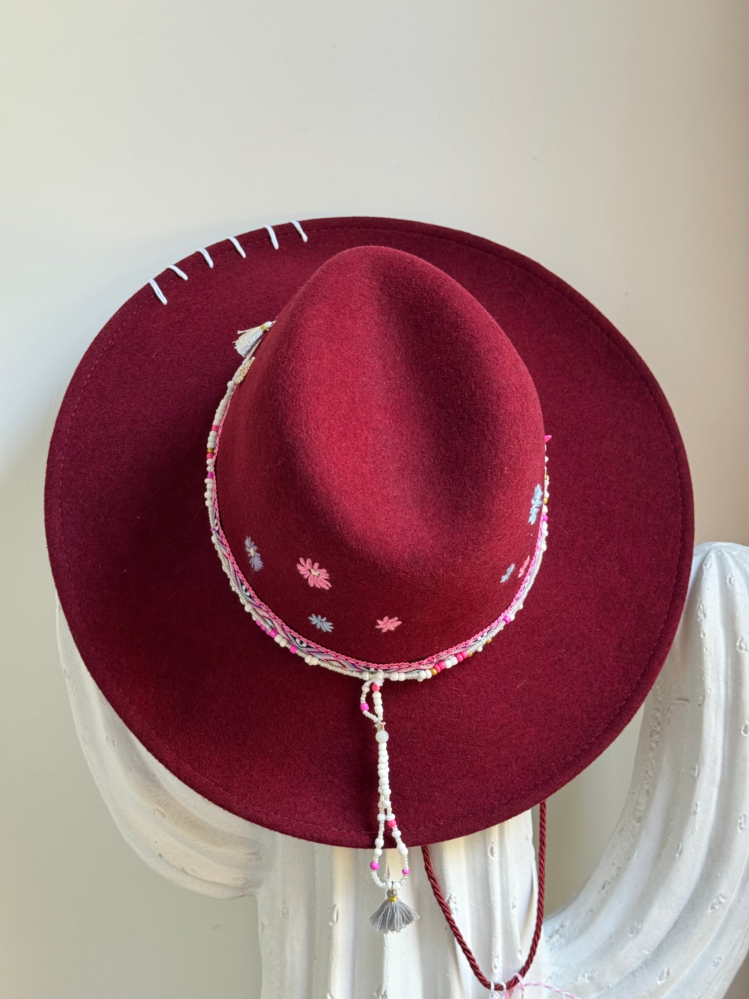 MOUNTAIN LOVER CON PERLINE