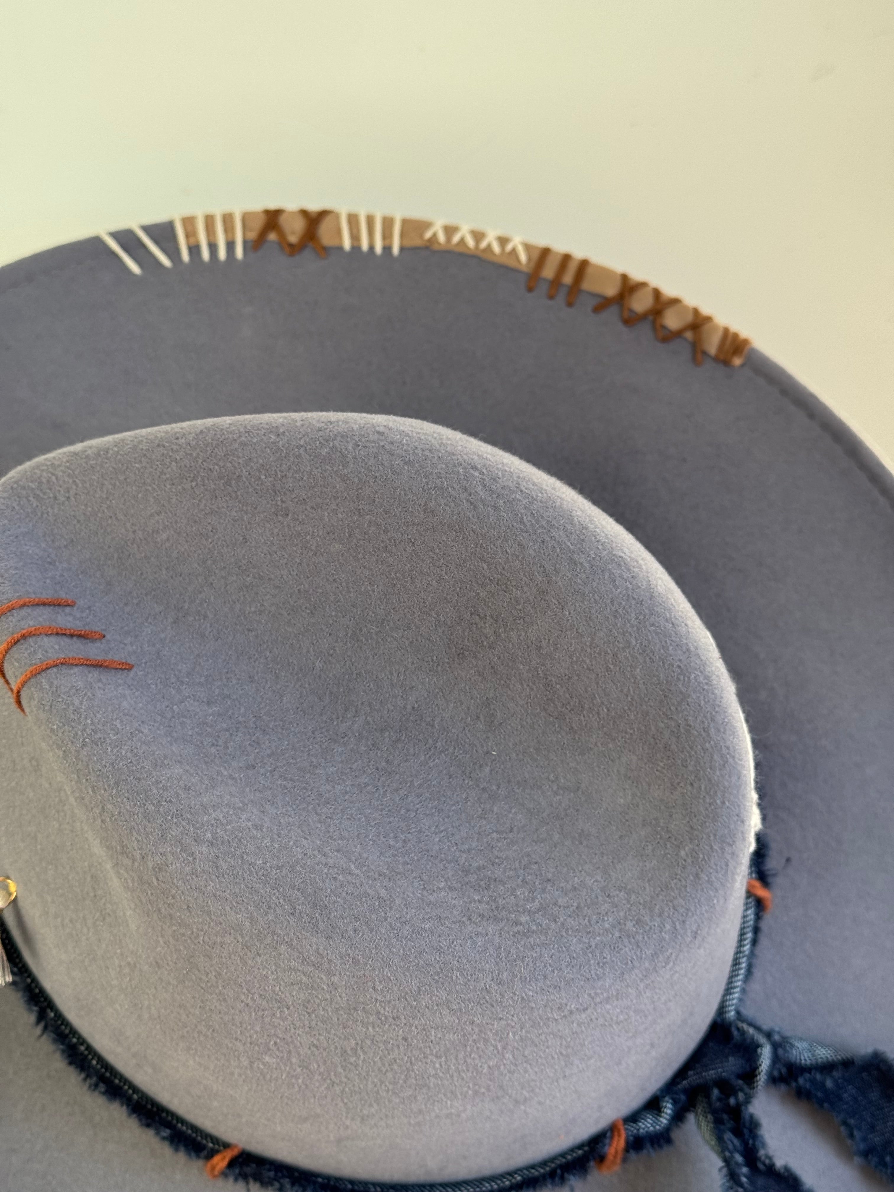 MOUNTAIN LOVER THREAD & CLOTH