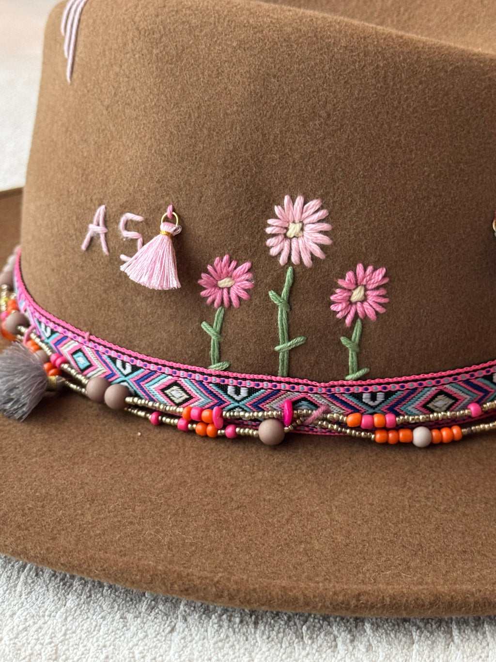 MOUNTAIN LOVER CON PERLINE